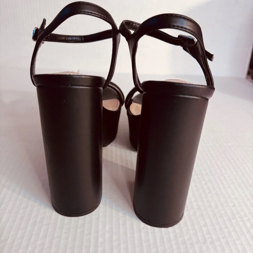 Steve Madden Tille Black Chunky Platform Heels - Picture 7 of 9